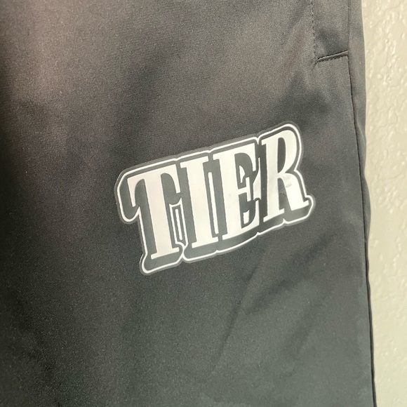 Tier NYC News Logo Pant - Picture 6 of 7